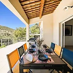 Les Romarins Pour 8 Personnes Avec Vue Panoramique Et Piscine Chauffee A Vila *